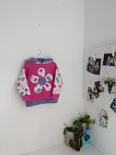 Load image into Gallery viewer, Kid's pink fleece hoodie with flower