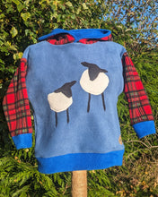 Load image into Gallery viewer, Kid&#39;s fleece hoodie with sheep

