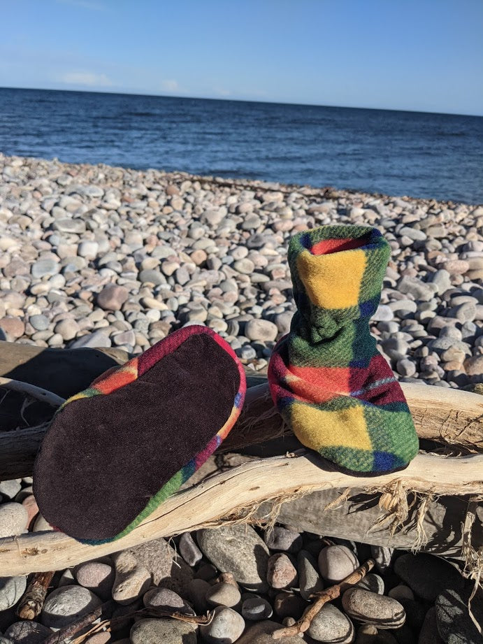 Bootie tartan non slip sole