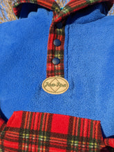 Load image into Gallery viewer, Kid&#39;s half front opening fleece with hood and Royal Stewart tartan.
