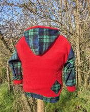 Load image into Gallery viewer, Kid&#39;s fleece hoodie with black watch tartan coo

